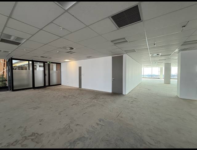 1,788M² OFFICE TO LET IN ROSEBANK